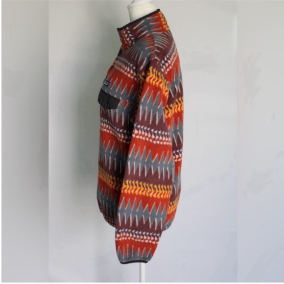 Patagonia Fleece Synchilla Fleece Pullover Laughing
Waters Dark Ruby Medium - Picture 7 of 17